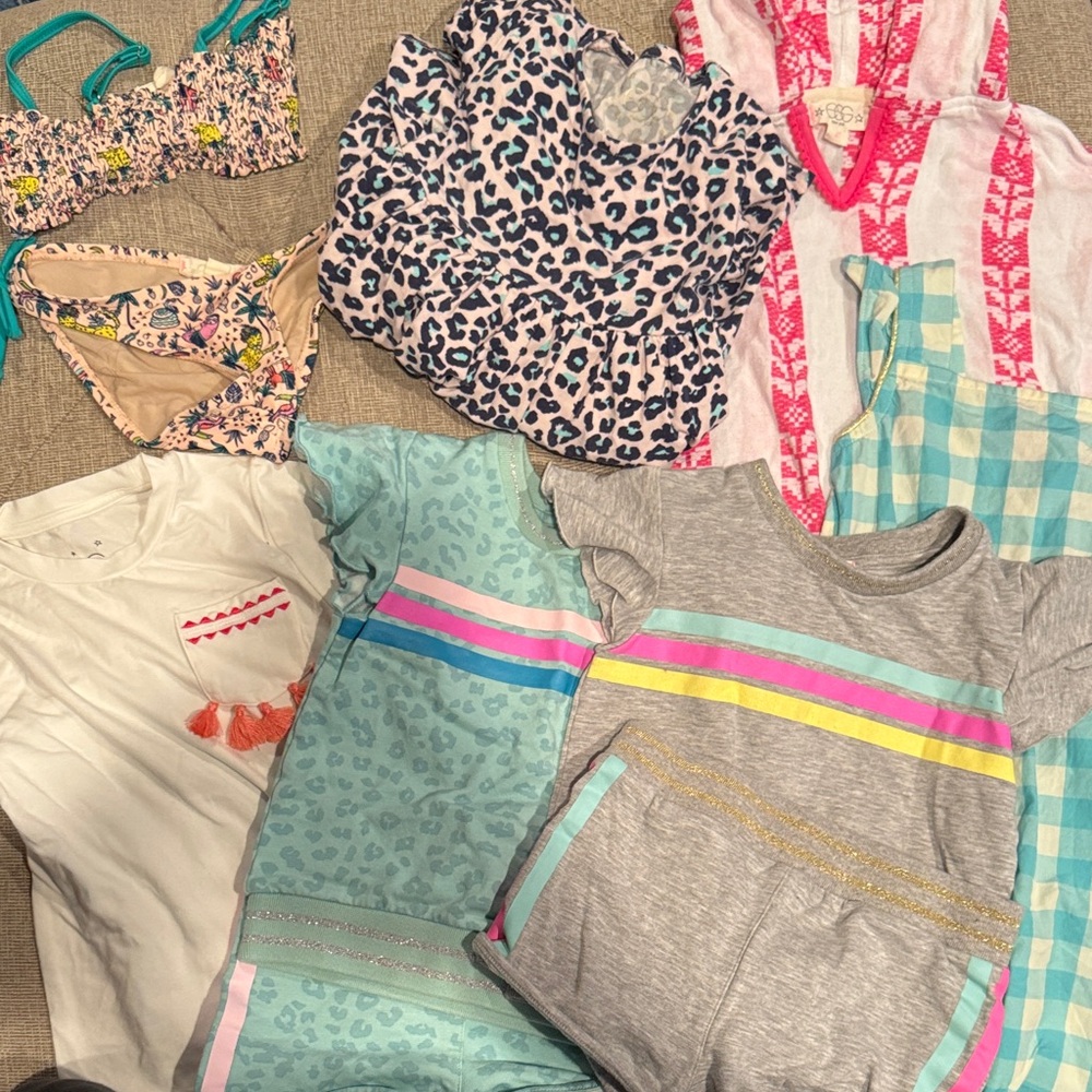 EGG NEW YORK BUNDLE-Like new- 11 pieces/size 3 years